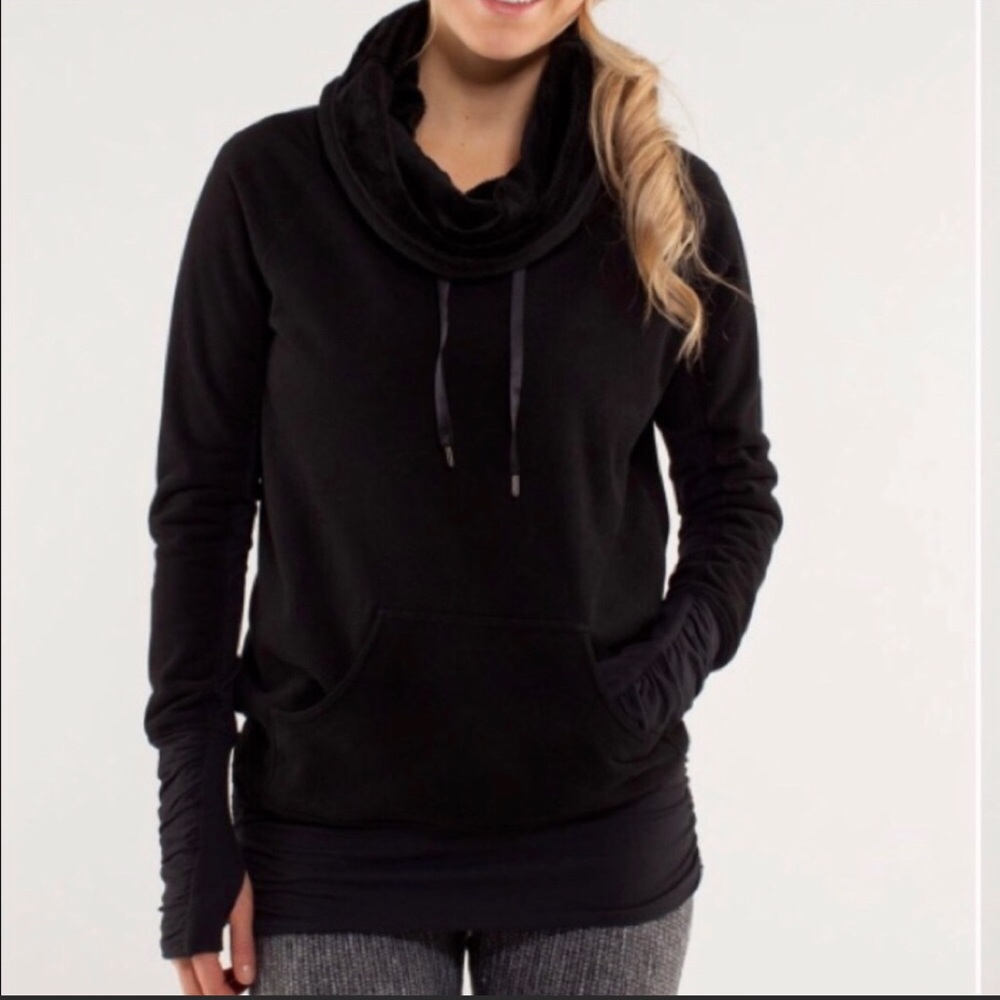 Lululemon black fleece cowl turtle neck swearshirt